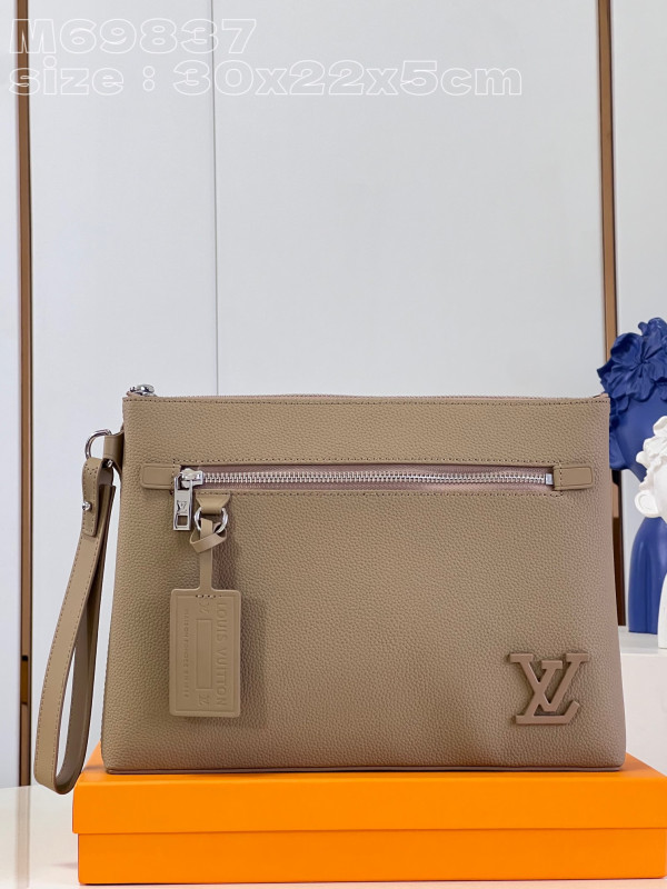 l0*is V*t0n ipad pouch