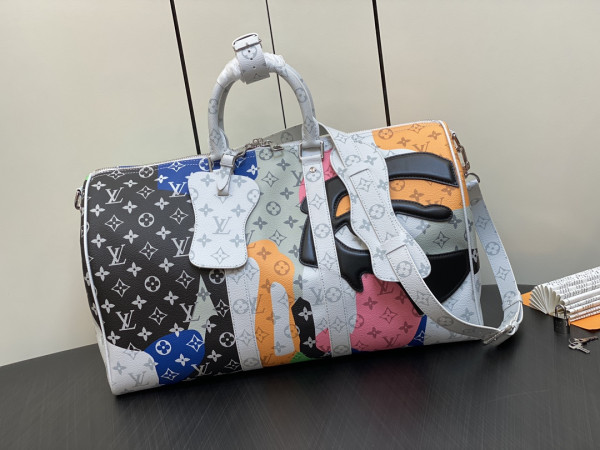 l0*is V*t0n  keepall bandouliÈre 45