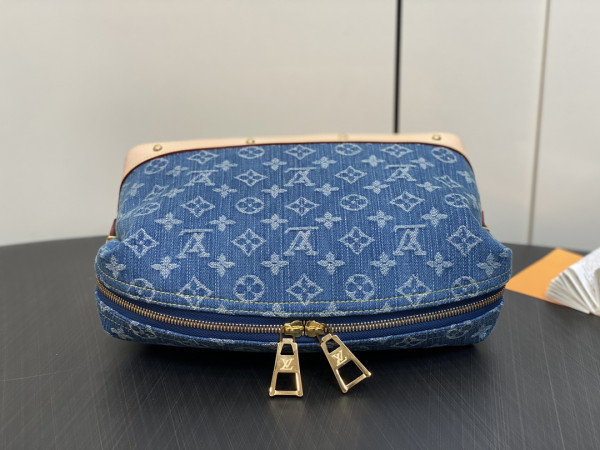 l0*is V*t0n pochette cosmétique pm