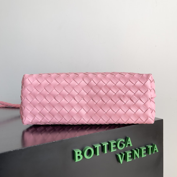 bo*te*ga Ve*ne*ta medium andiamo
