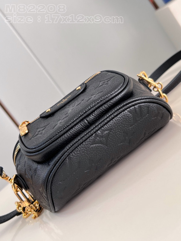 l0*is V*t0n mini bumbag-17-12-9.5cm
