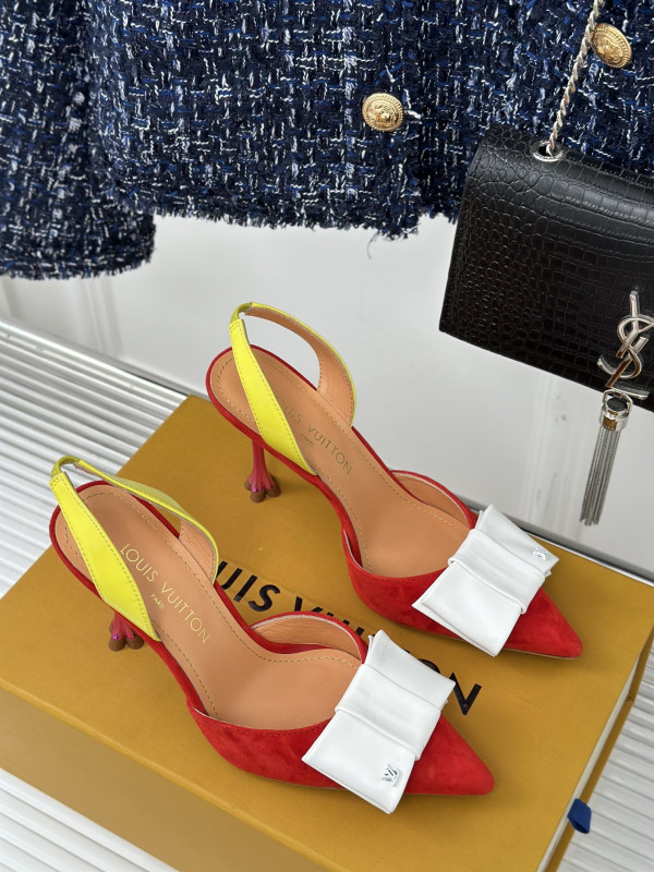 l0*is V*t0n heels