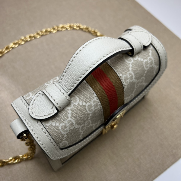 G*u*i gg matelassÉ small top handle bag