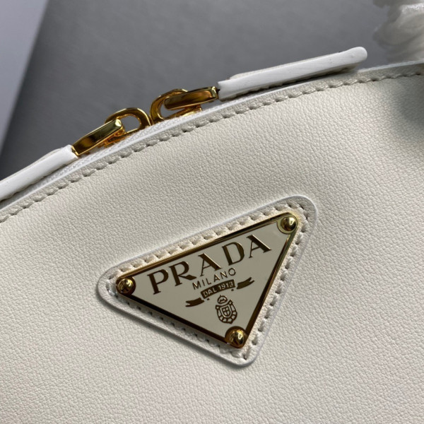 Pra*a leather handbag-31x16x11cm