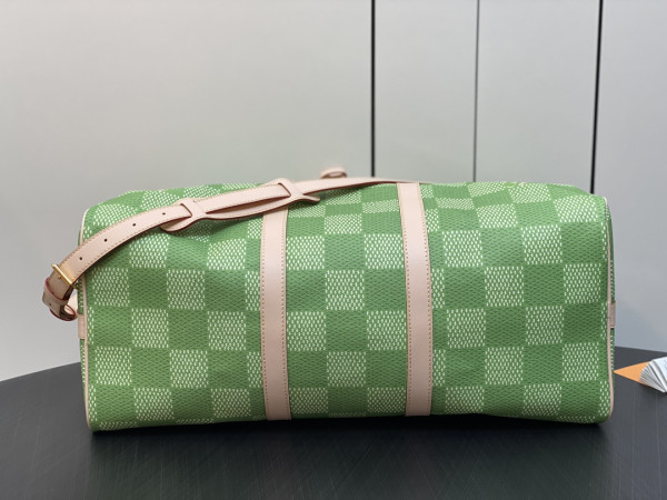 l0*is V*t0n keepall bandouliÈre 50