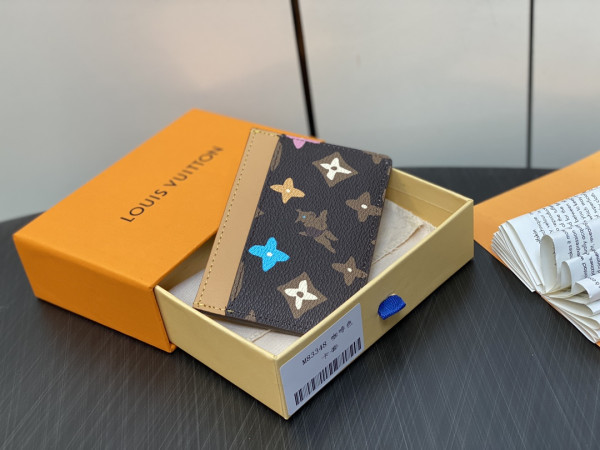 l0*is V*t0n card holder-11*7*0.5cm