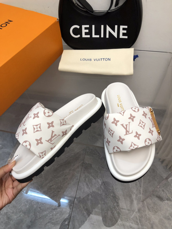 l0*is V*t0n pool pillow comfort mule