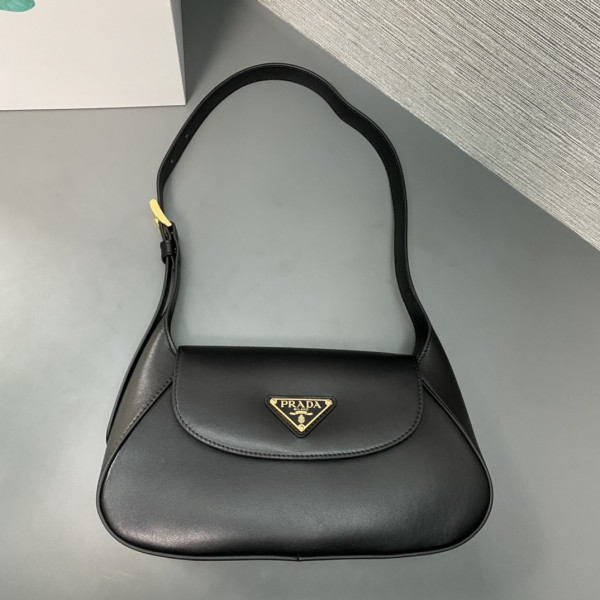 Pra*a crossbody bag -24*15*5cm