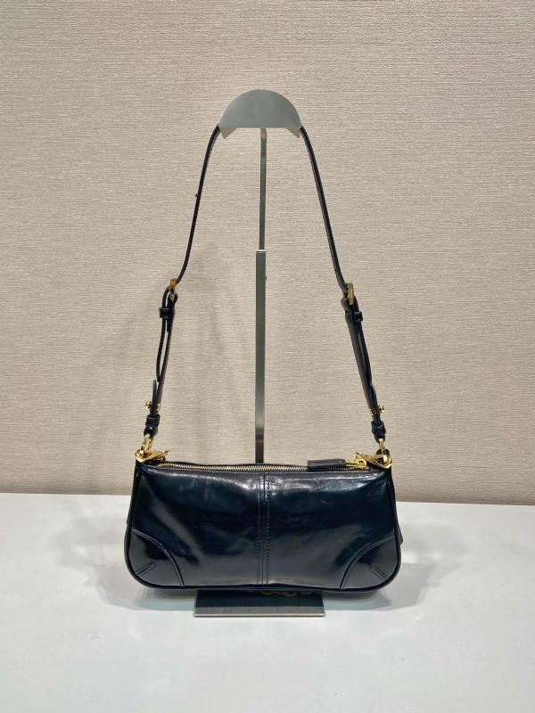 Pra*a re-edition bag-26*11.5*6cm
