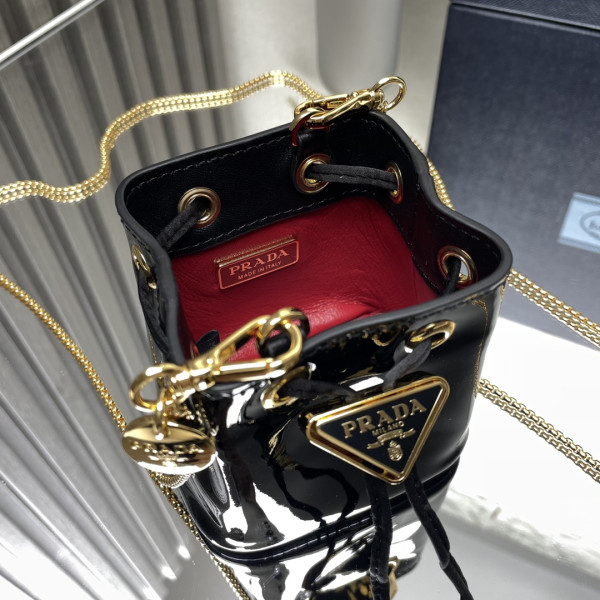 Pra*a shearling bucket bag-9-9-6cm