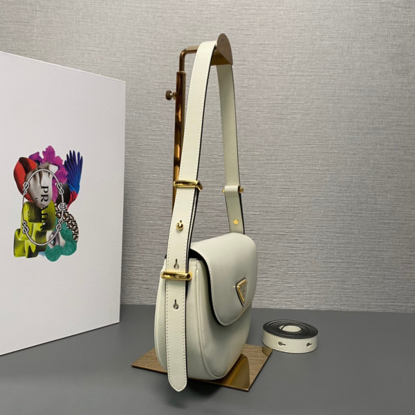 Pra*a moon handbags-22*17*5.5cm