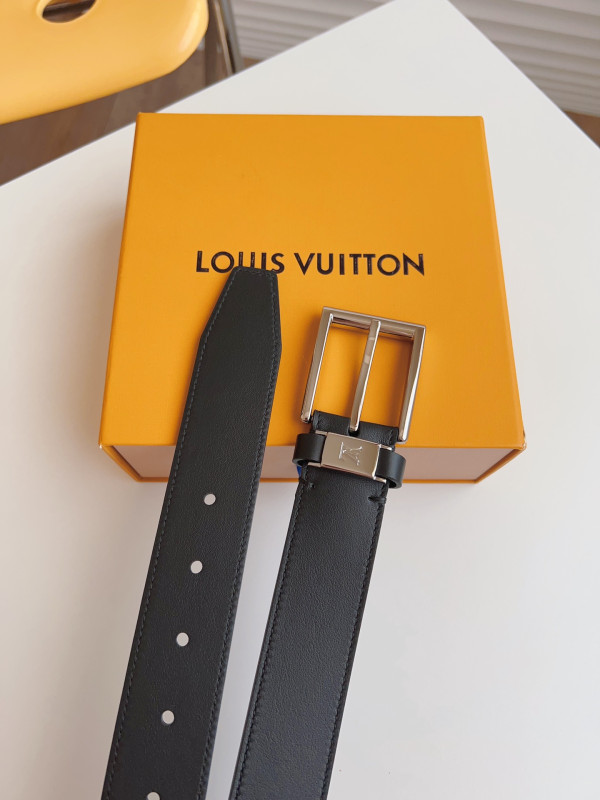 l0*is V*t0n belt