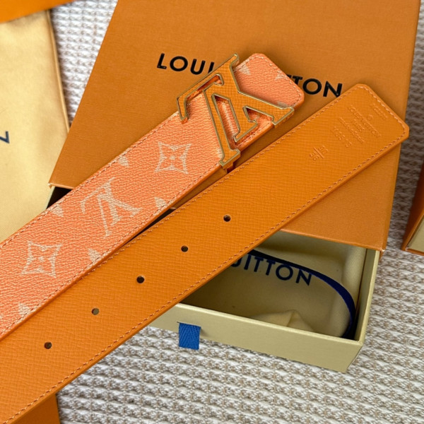 l0*is V*t0n belt