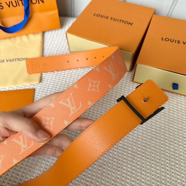 l0*is V*t0n belt