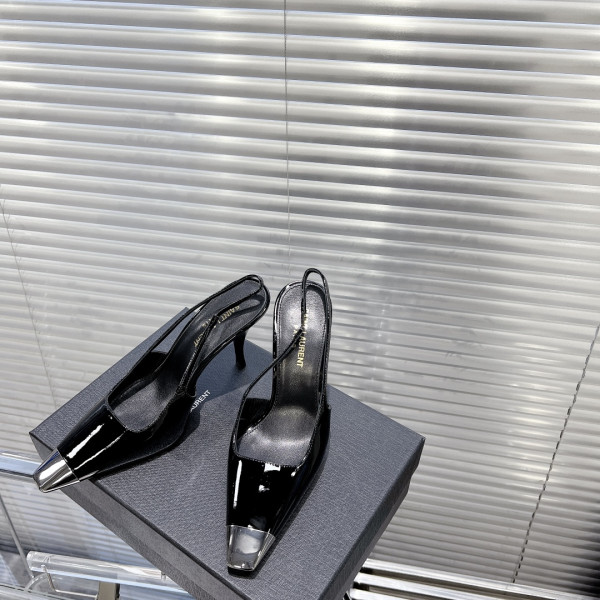 Sa**t Lau*nt heels