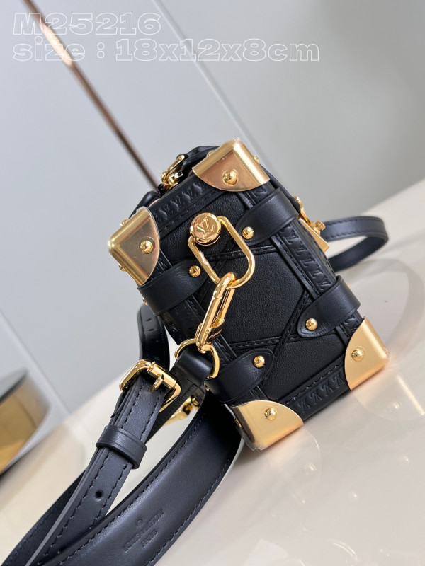 l0*is V*t0n side trunk pm-18*12.5*8cm