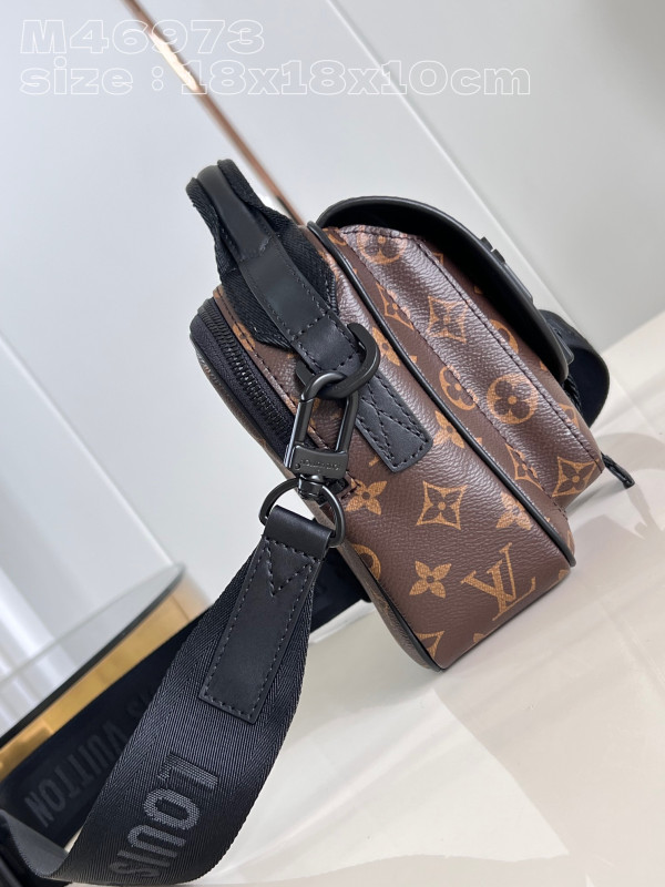 l0*is V*t0n trail messenger-18*18*10cm