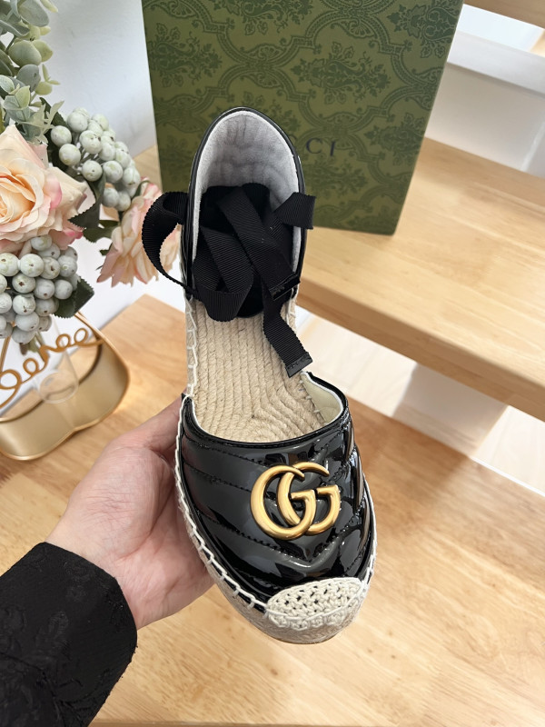 G*u*i leather platform espadrille