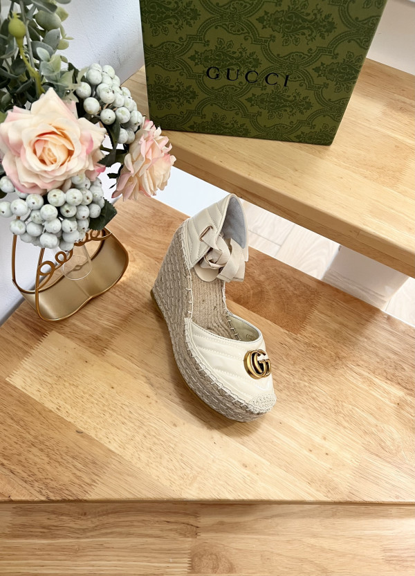 G*u*i leather platform espadrille