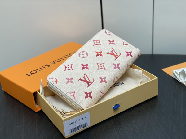l0*is V*t0n zippy wallet-10*20*2 cm
