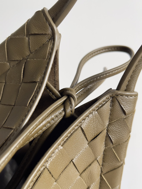 bo*te*ga Ve*ne*ta  medium solstice shoulder bag
