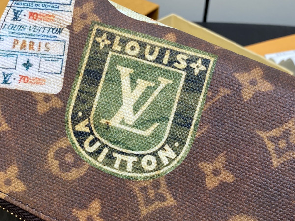 l0*is V*t0n zippy wallet-10*20*2 cm