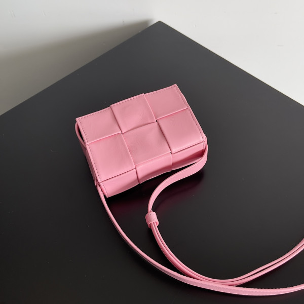 bo*te*ga Ve*ne*ta candy mini cassette-12*8*4cm