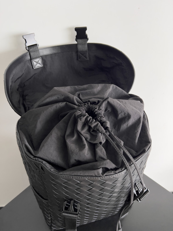 bo*te*ga Ve*ne*ta intrecciato backpack-38*26*15cm