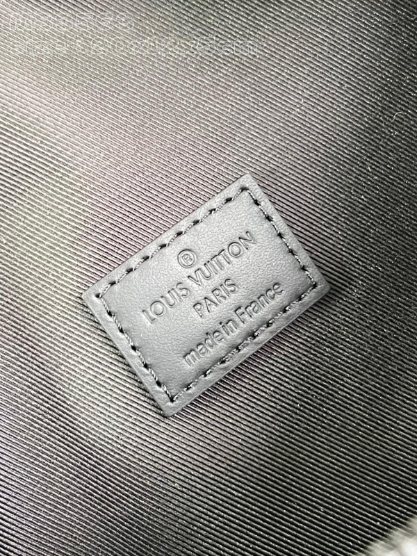 l0*is V*t0n pilot wearable wallet-20*12*5.5cm