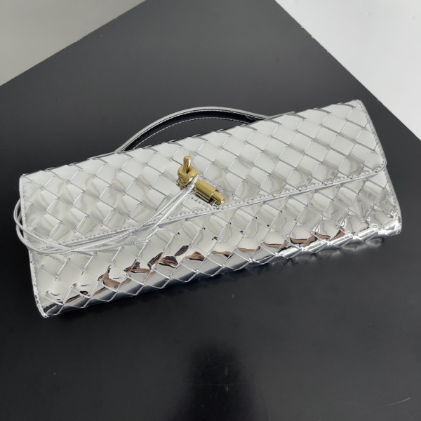 bo*te*ga Ve*ne*ta long clutch andiamo with handle-31*13*3cm