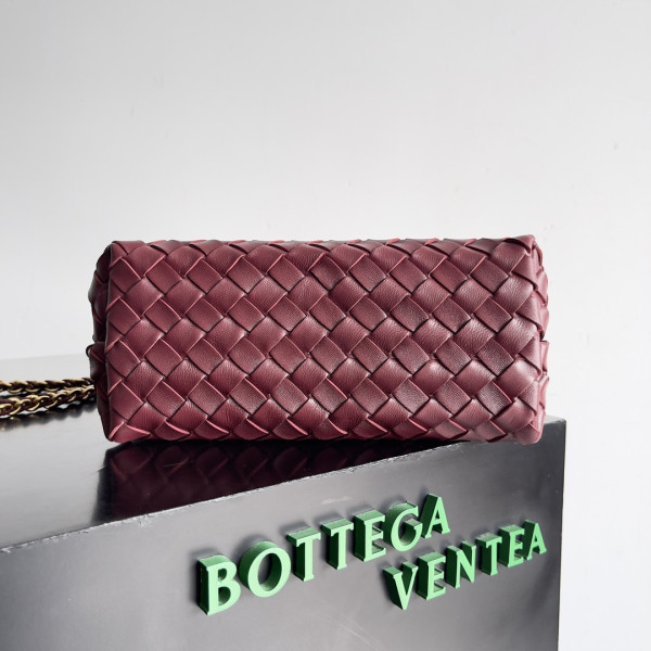 bo*te*ga Ve*ne*ta small andiamo chain-25*22*10.5cm