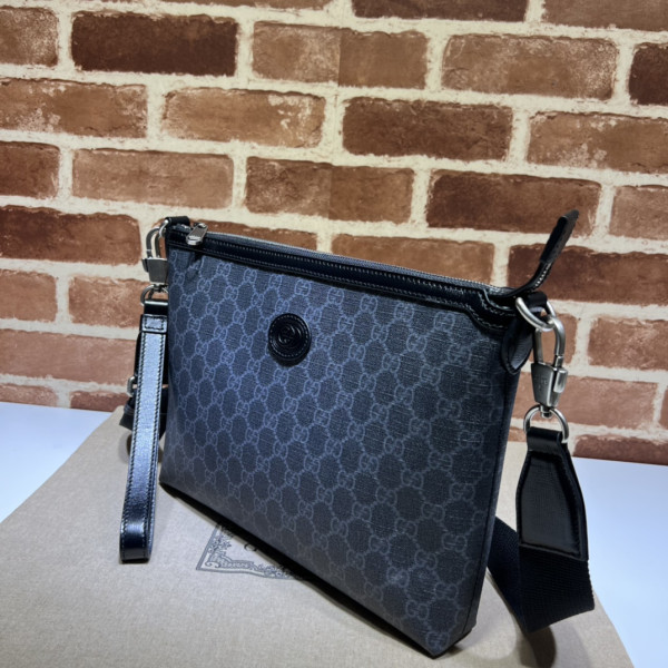 G*u*i messenger bag with interlocking g