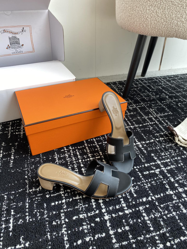 H**mes sandal