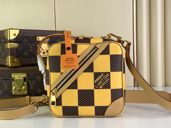 l0*is V*t0n chess messenger-24*24*8cm