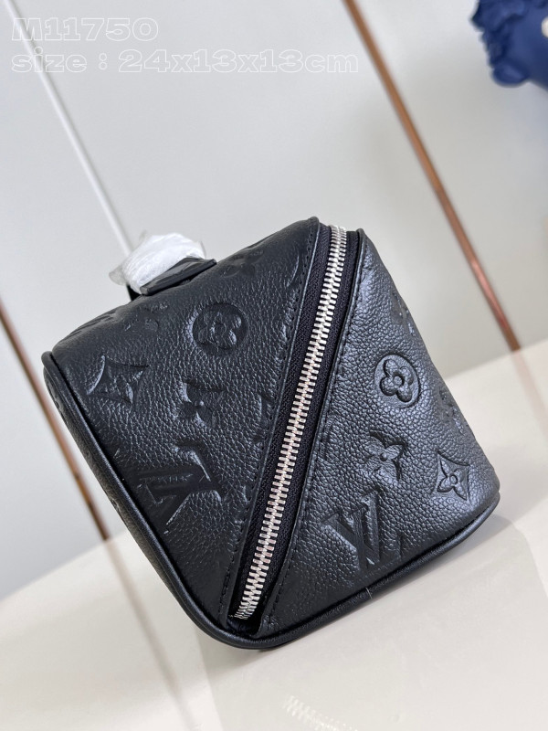 l0*is V*t0n toiletry bag-24*13*13cm