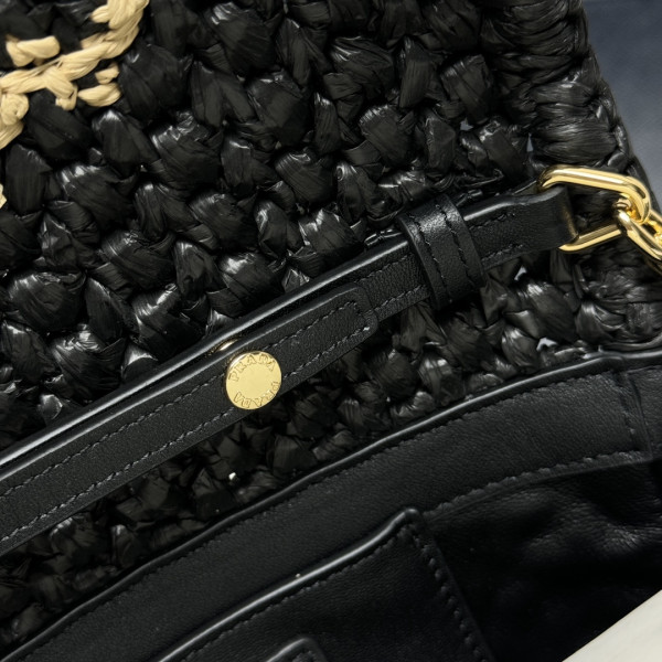 Pra*a crochet shoulder bag