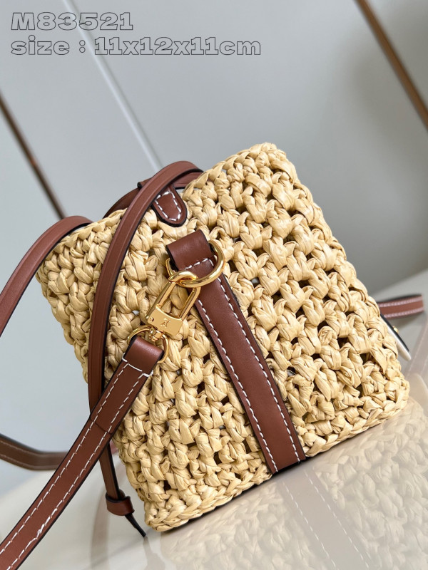 l0*is V*t0n noÉ purse