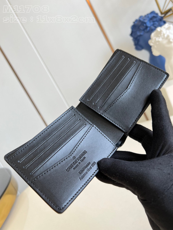 l0*is V*t0n slender wallet-11*8.5*2cm