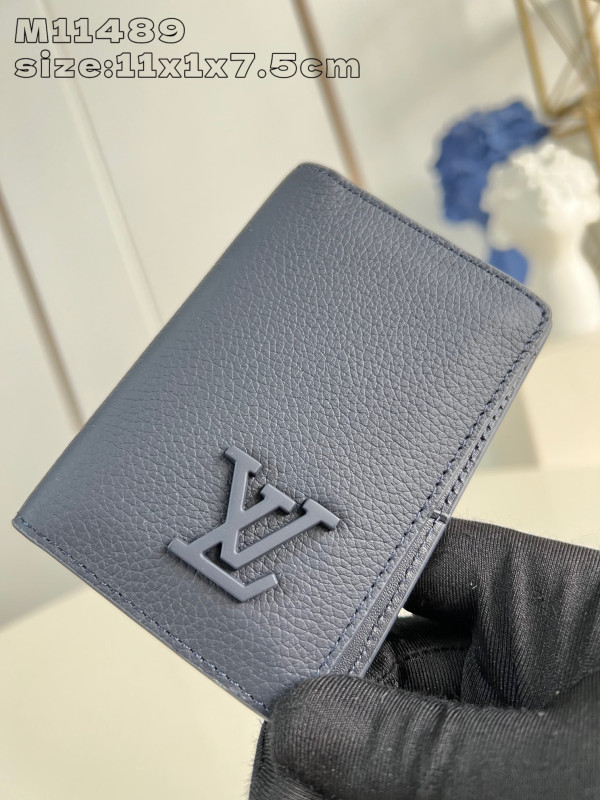 l0*is V*t0n pocket organizer-7.5*11.1*1 cm