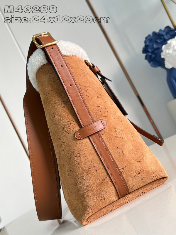 l0*is V*t0n carryall pm-29*24*12cm