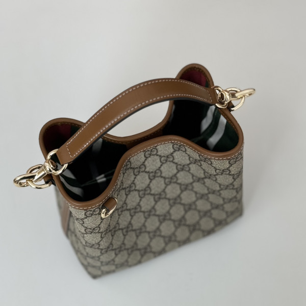 G*u*i gg emblem mini bucket bag