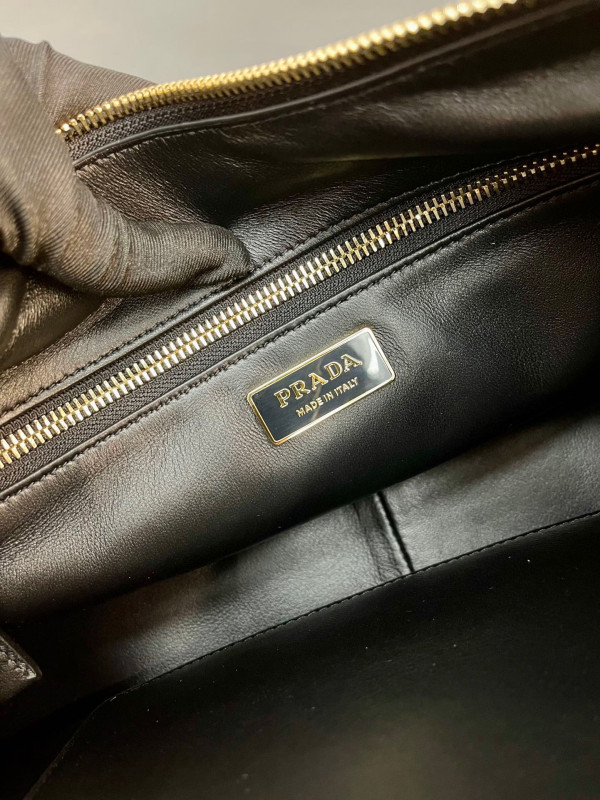 Pra*a aimée large shoulder bag