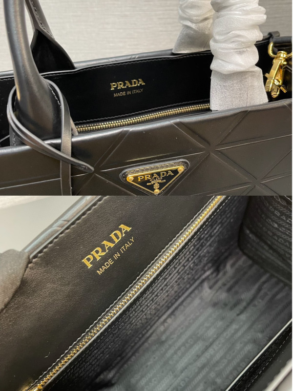 Pra*a symbole medium leather bag
