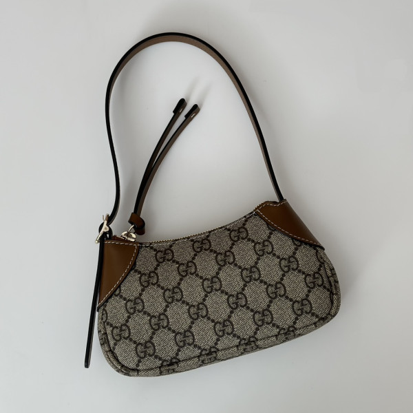 g*u*i gg emblem S*per mini shoulder bag-18*10*3cm