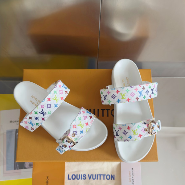l0*is V*t0n sandals