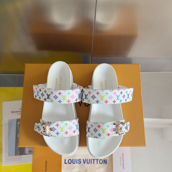 l0*is V*t0n sandals