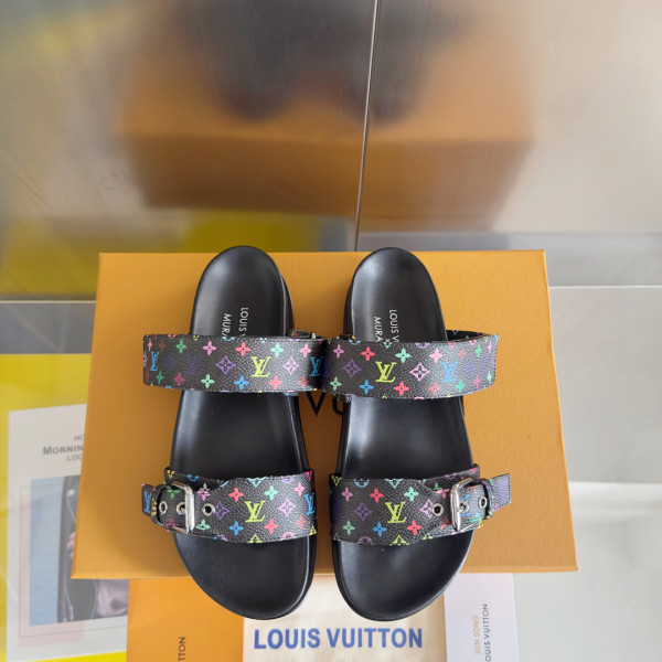 l0*is V*t0n sandals