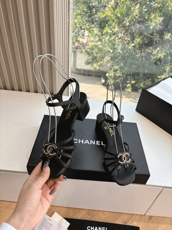 CL SANDALS