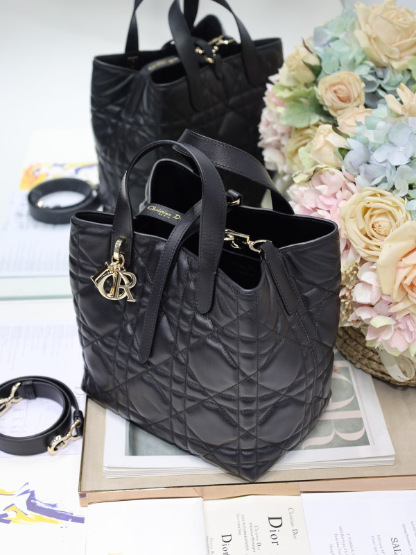 Medium Diro Toujours Vertical Tote Bag-23*24*16CM