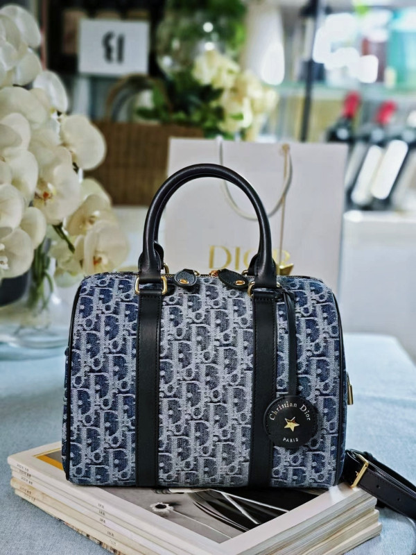 Diro Groove 25 bag